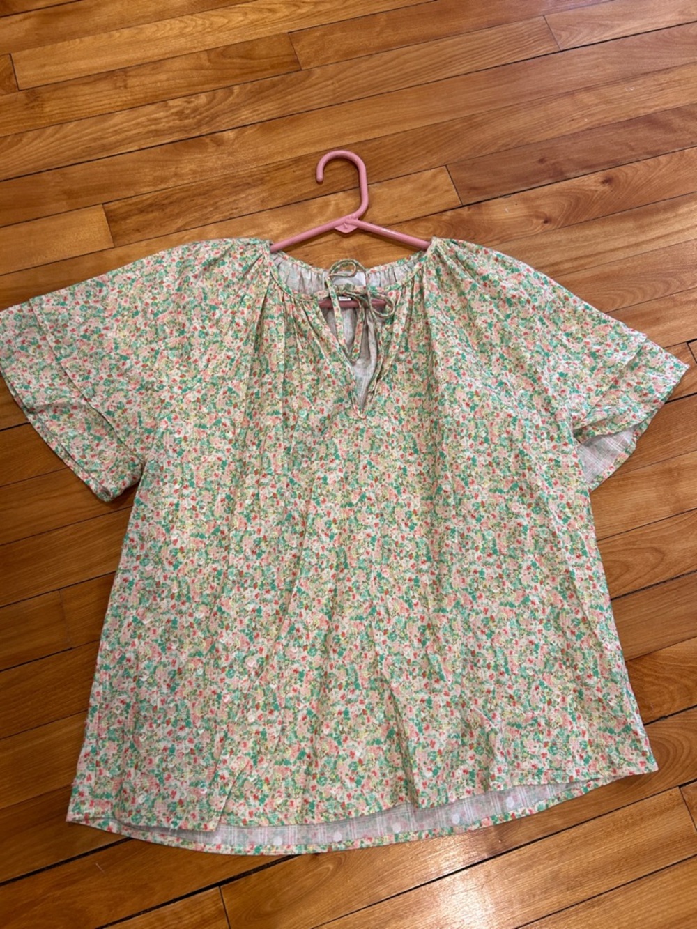Greylin Cream and Green Floral Tie-Front Short Sleeve Blouse